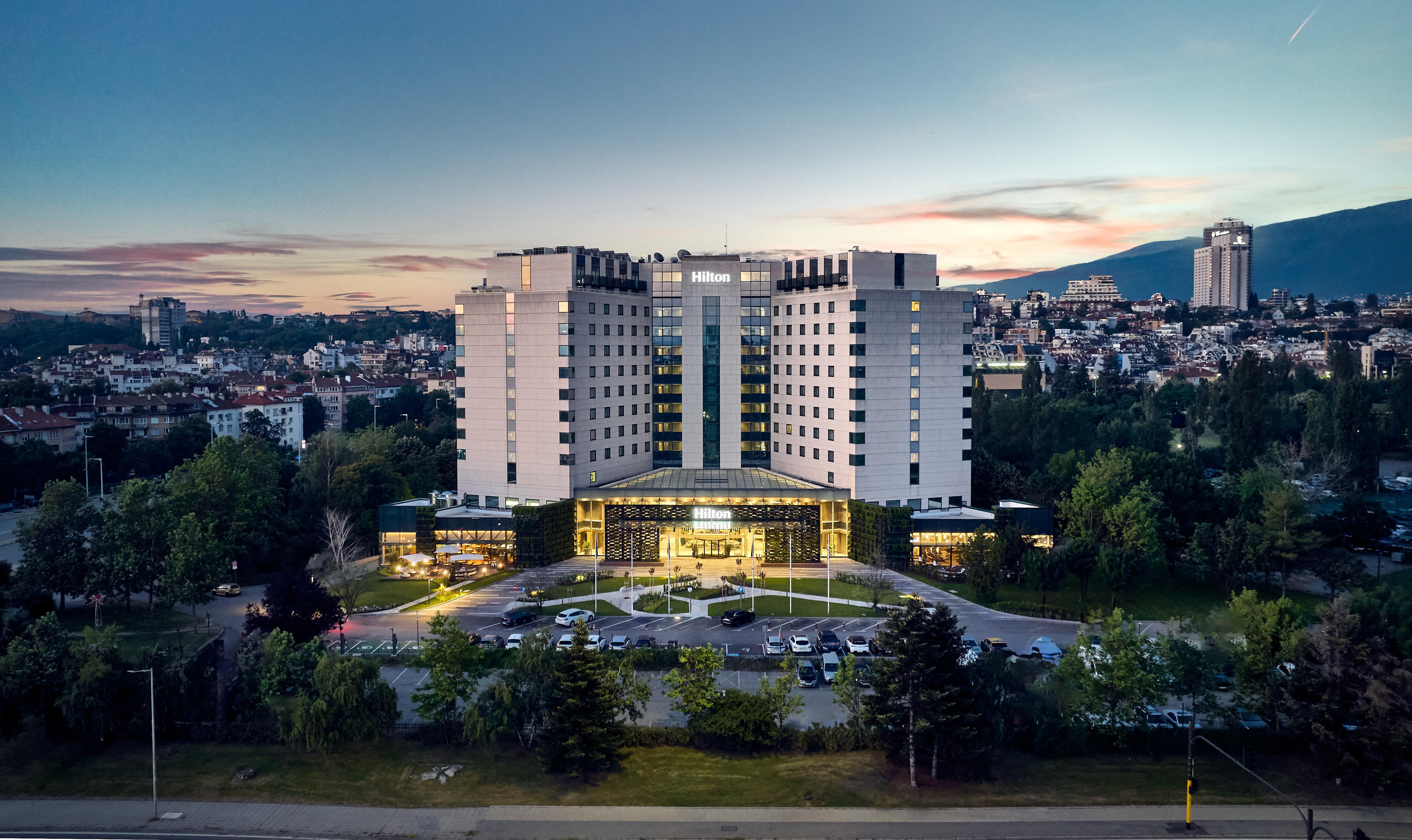 Hilton Sofia Hotell Exteriör bild