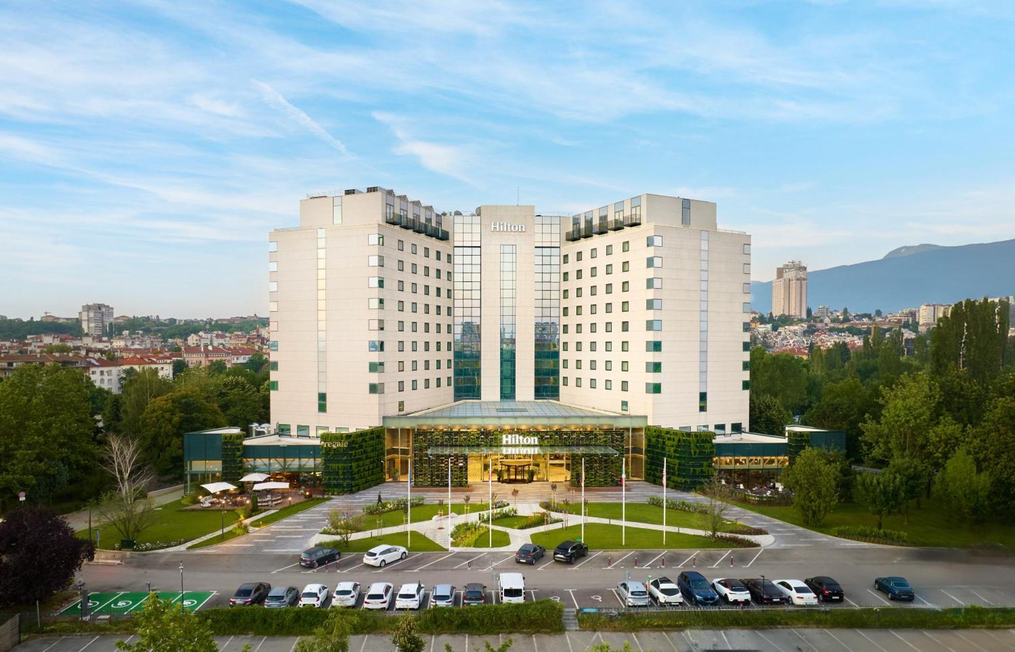 Hilton Sofia Hotell Exteriör bild